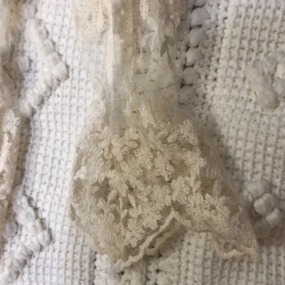 Love Letter Sheer Lace Ivory White Layering Top Blouse Size Small - Picture 7 of 9